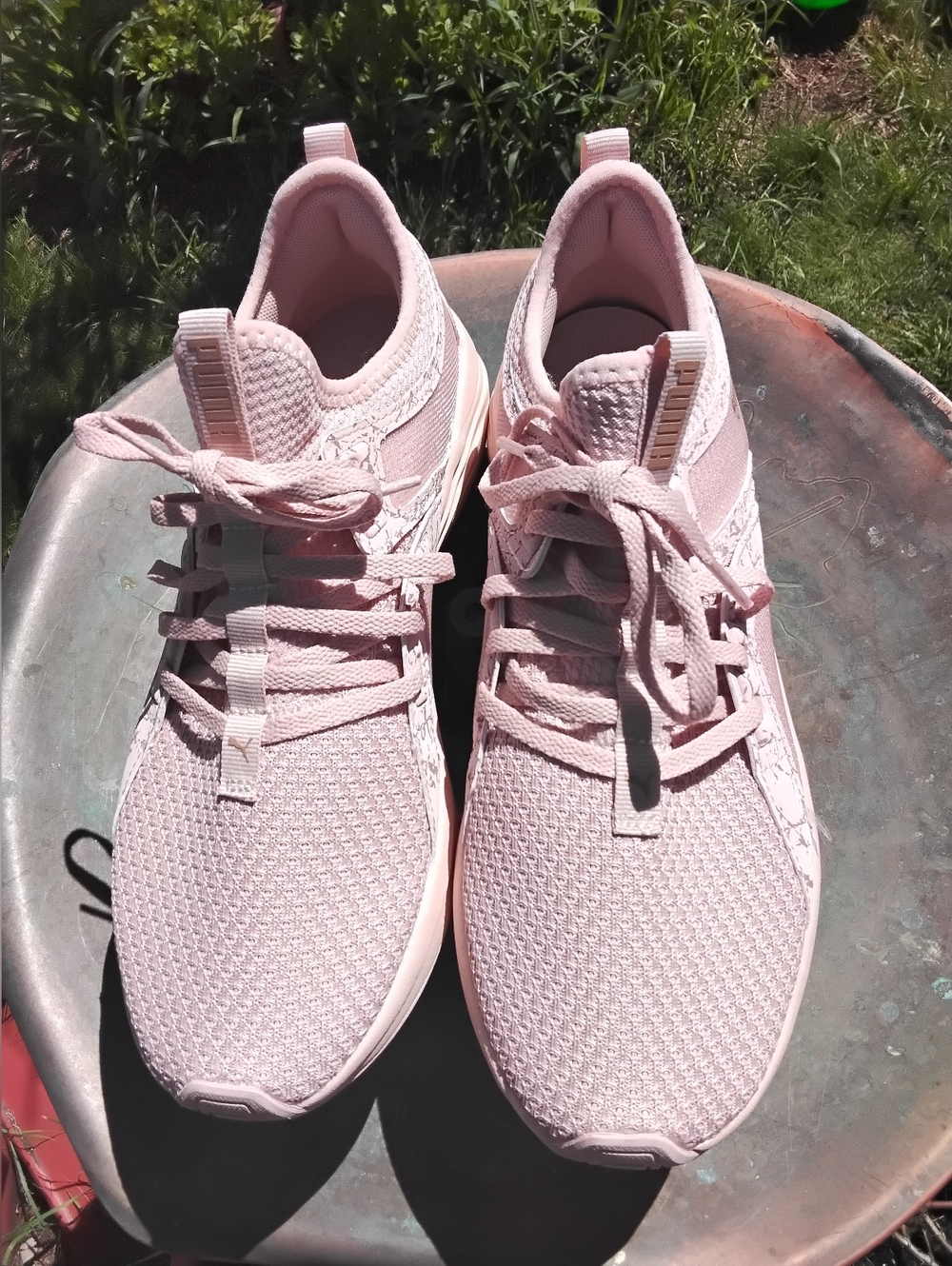 Puma SoftRide NWOT Women’s Sz 9 Light Pink Lace-Up Slip-On Sneakers 377-7375-04